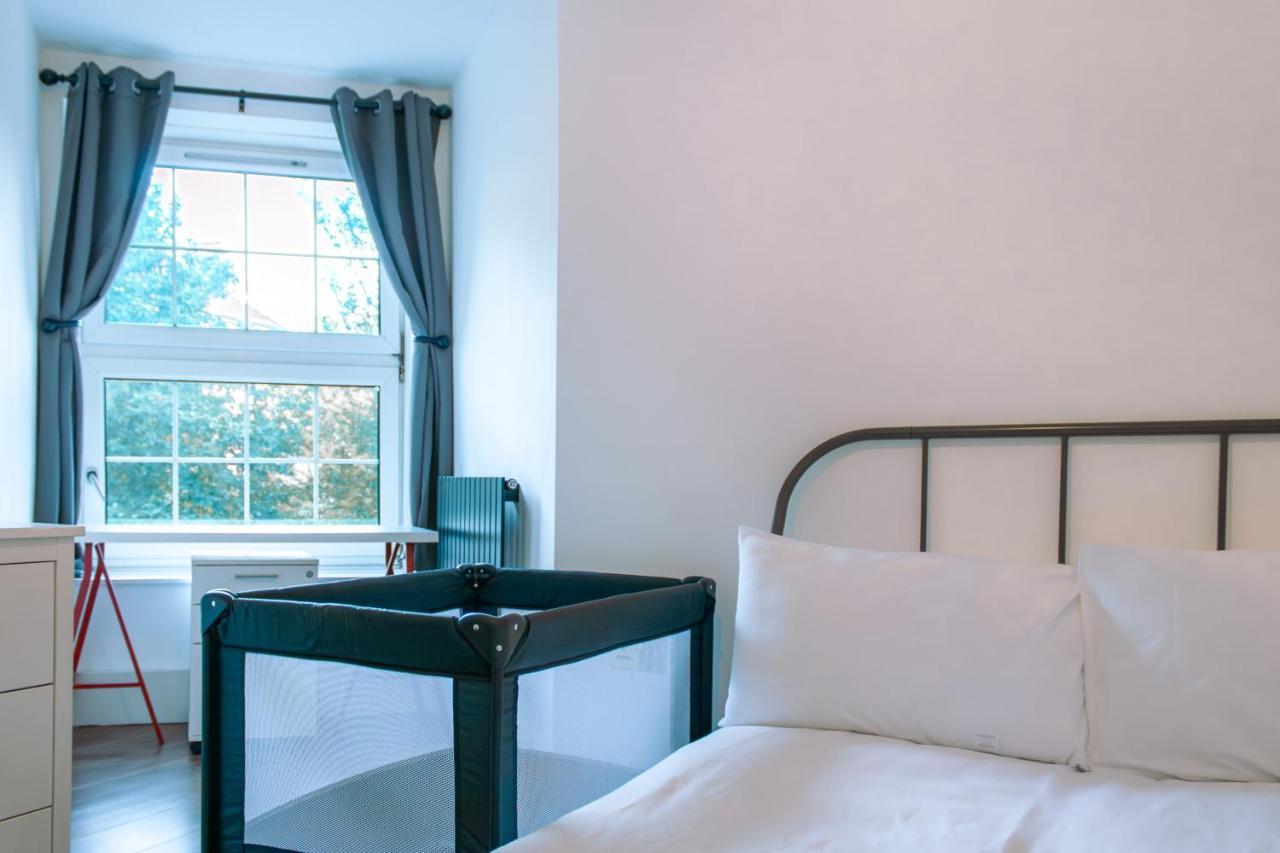4 Bedroom Near Centre 2-min Walk To Metro !! Business & Family Friendly!! Londra